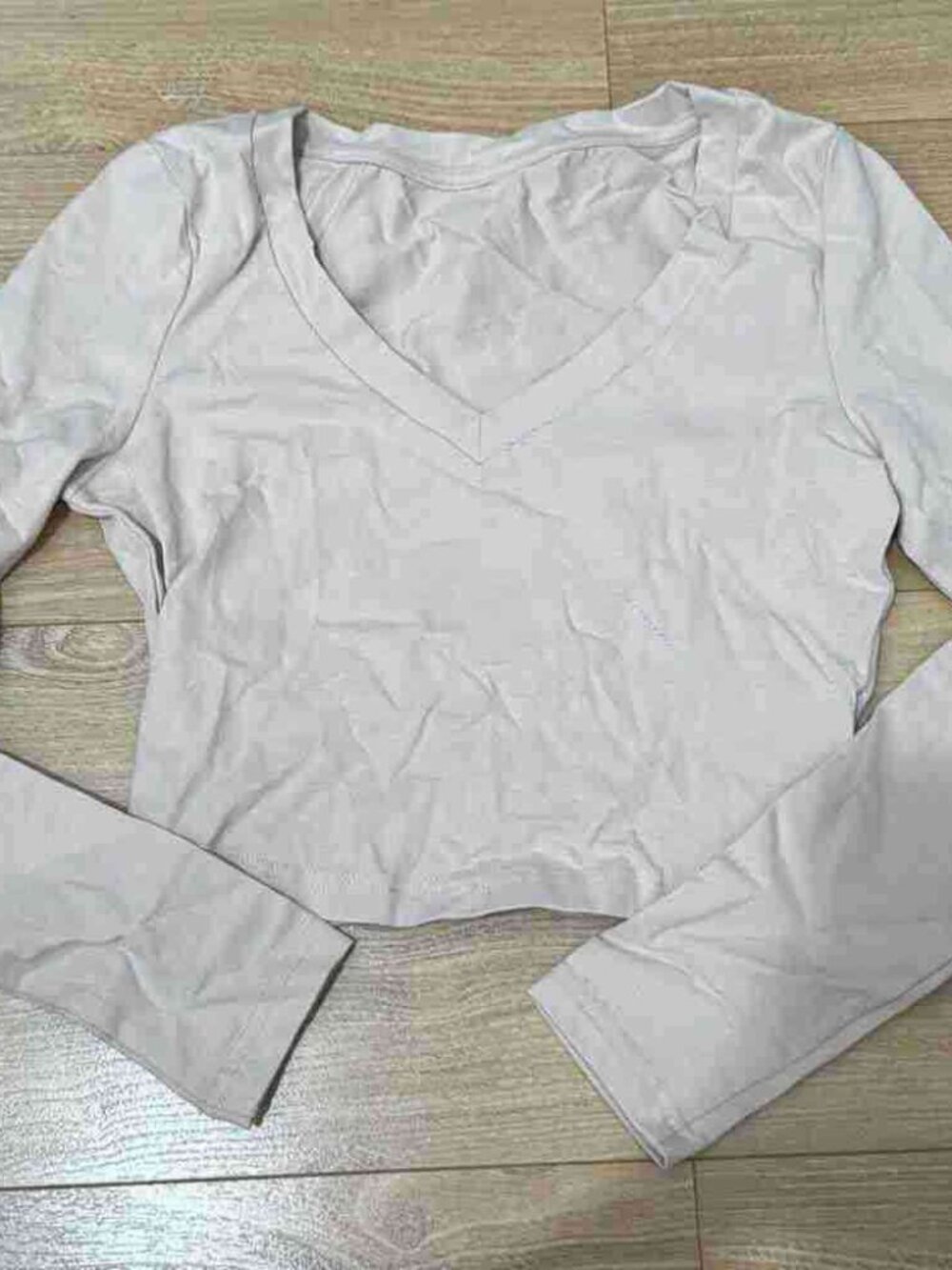 Women's beige long-sleeve T-shirt